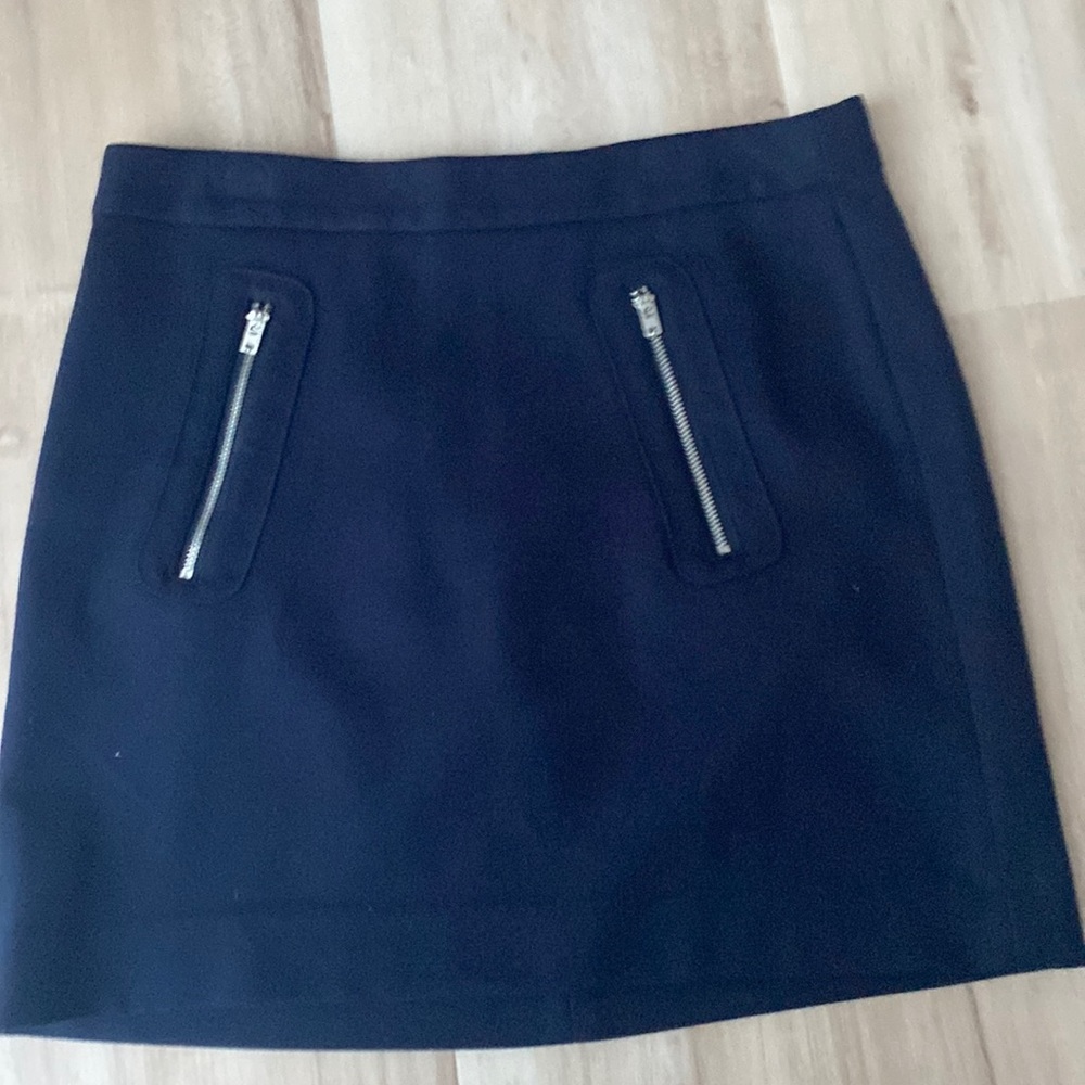 Navy blue GAP mini skirt with exposed silver zippers